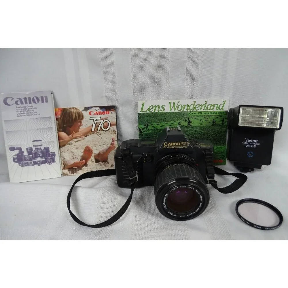 Canon T70 35mm SLR Film Camera Sigma Lens Vivitar Flash